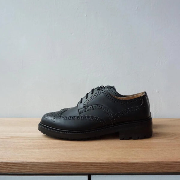 chenjingkaioffice - brogue shoes (black) - GLUE Associates