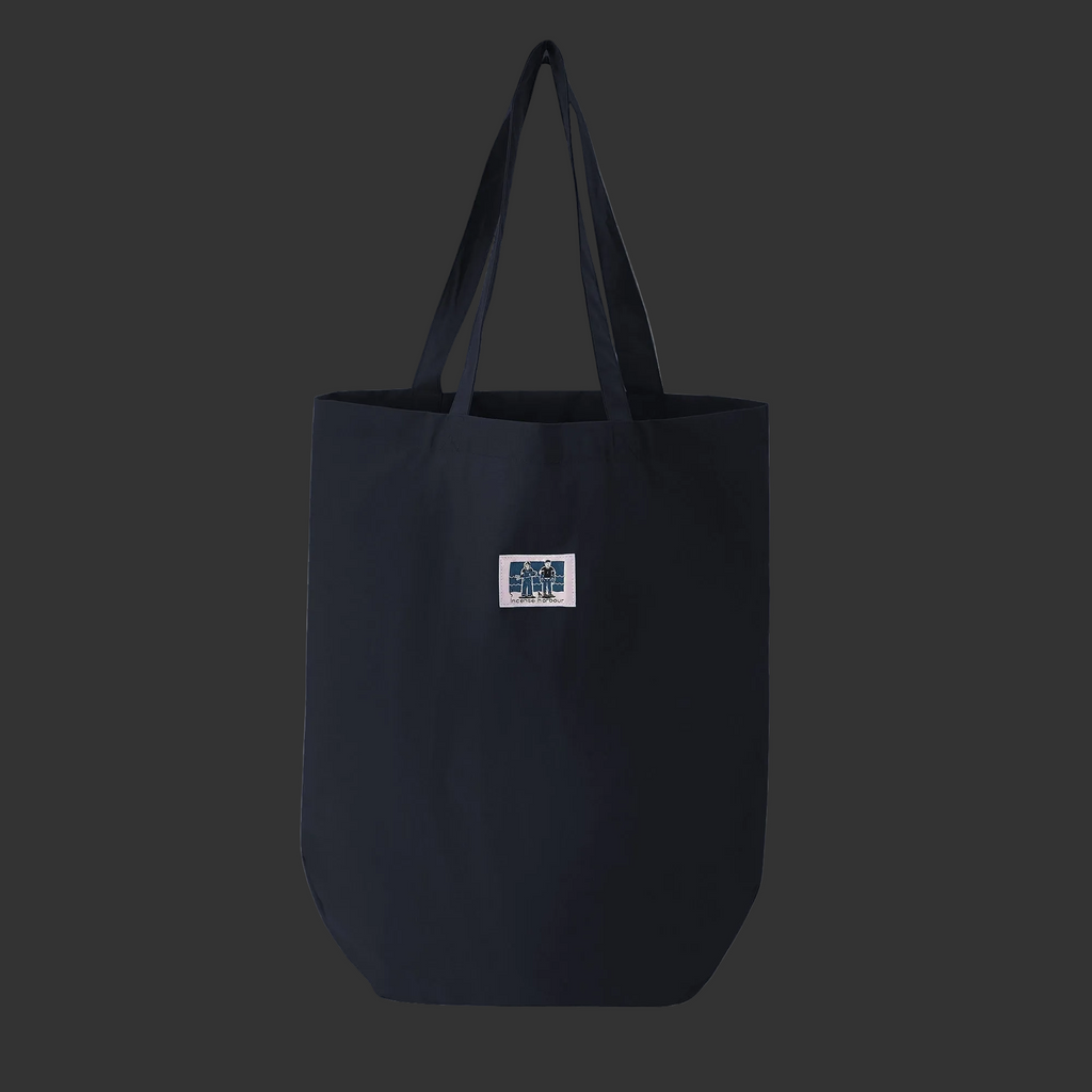 Front view of a Hong Kong made incense harbour outdoor daily oversized tote black