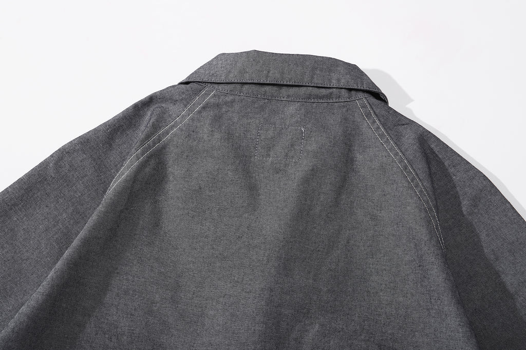 ih chambray blue raglan chore shirt close up of the back collar and stitching detail