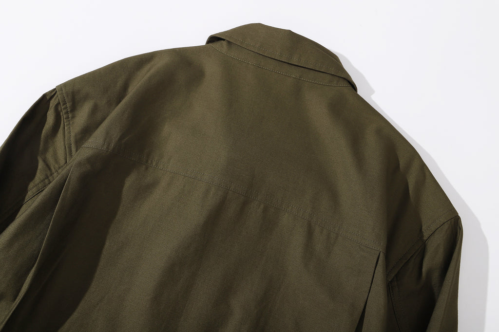 close up of the clean shoulder construction and stitching