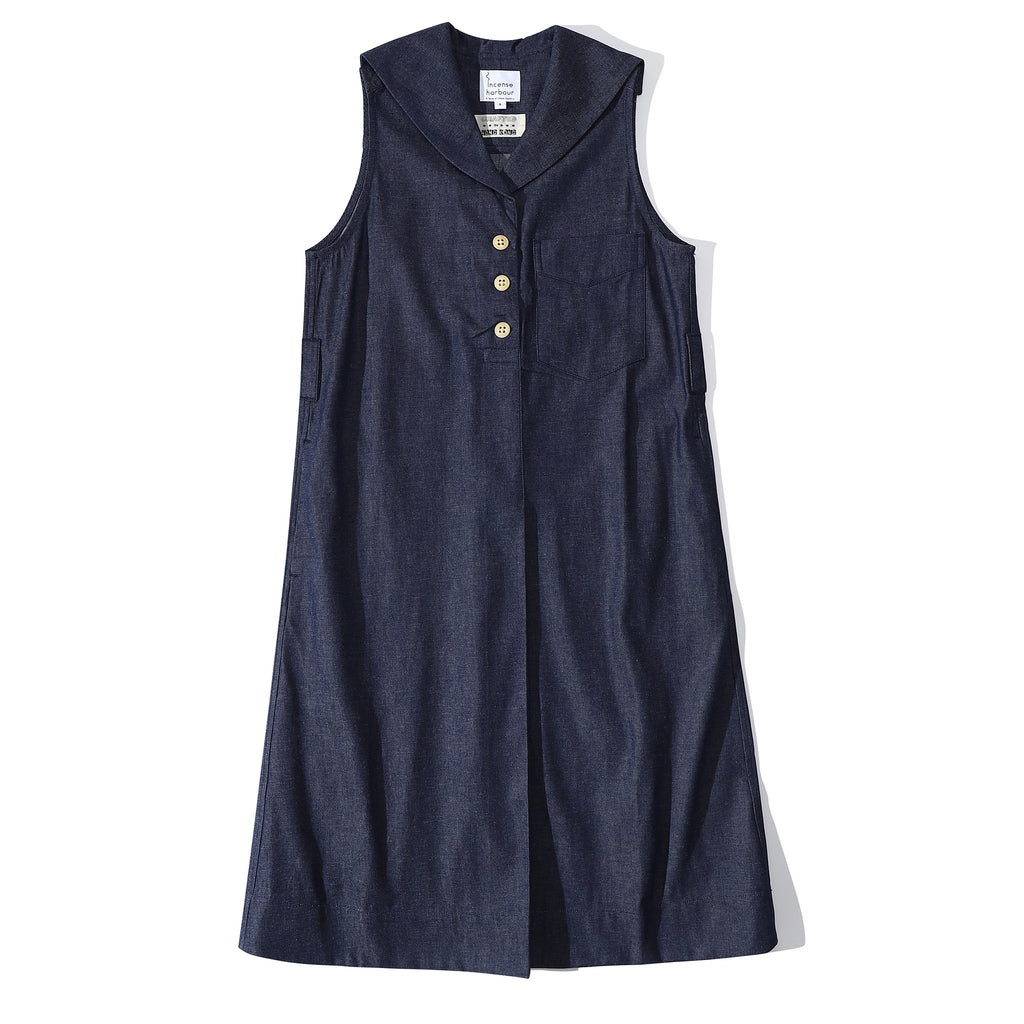 Front view of a Hong Kong made ih loose fit A line sailor collar dress
