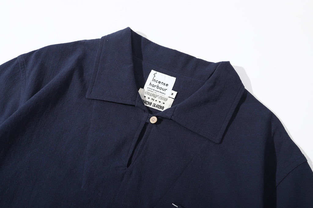 ih navy cotton shirt close up of the sailor collar neck