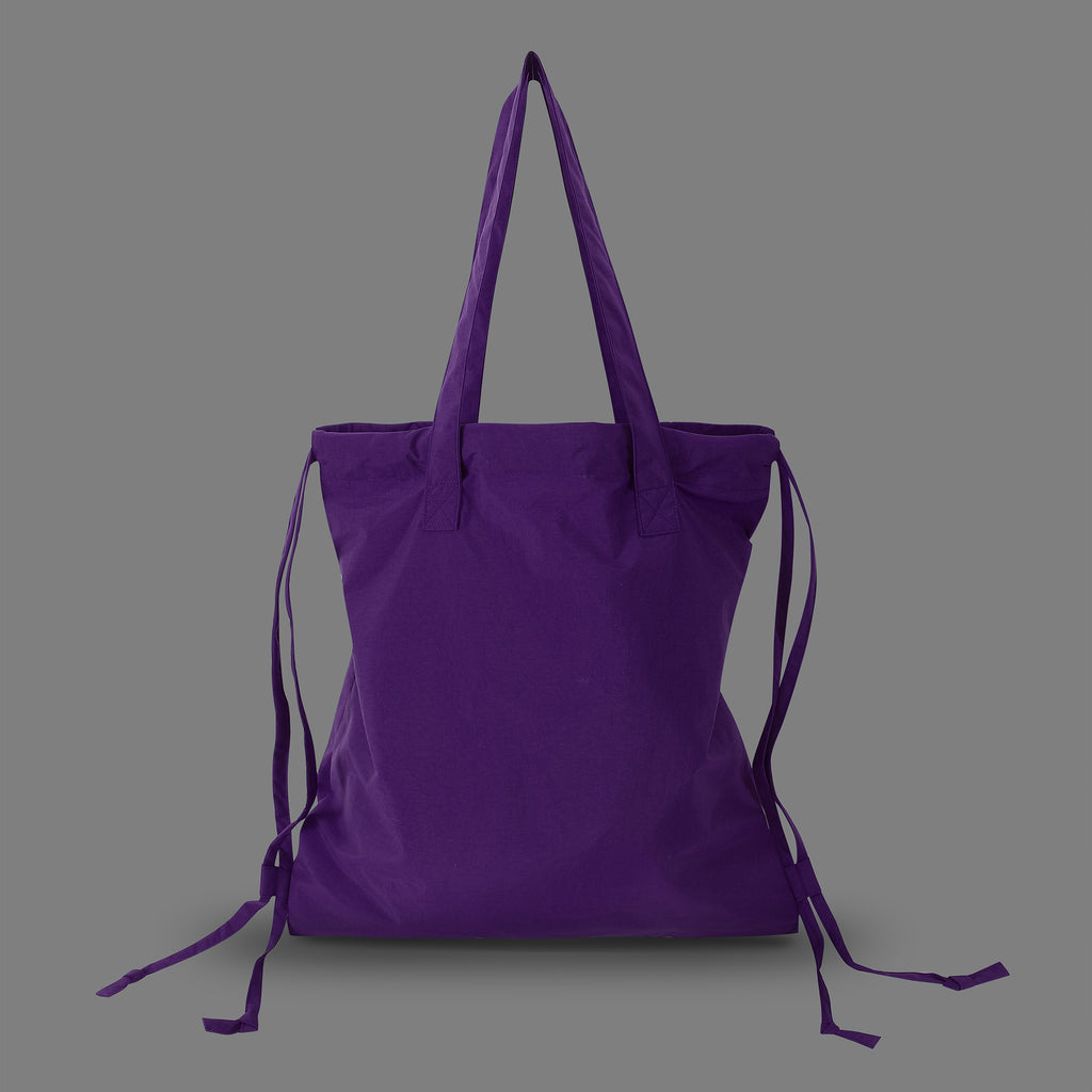 ih purple outdoor daily 2 way tote showing shoulder strap and back
