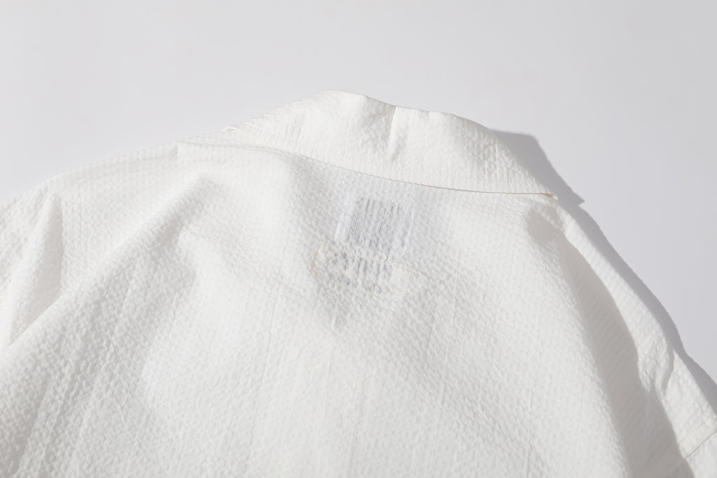 ih white seersucker polo shirt close up of the back collar