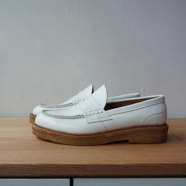 chenjingkaioffice - loafer shoes (white) - GLUE Associates
