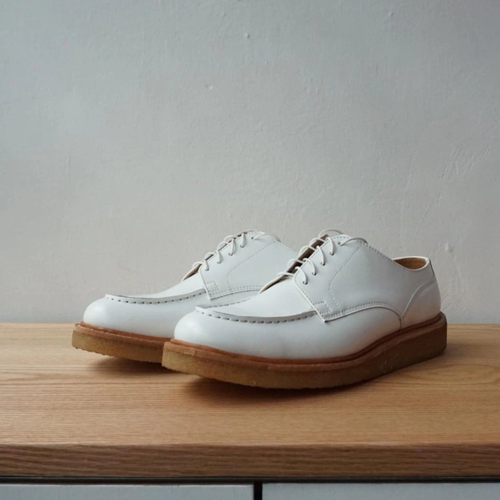 chenjingkaioffice - U-tip shoes (white) - GLUE Associates