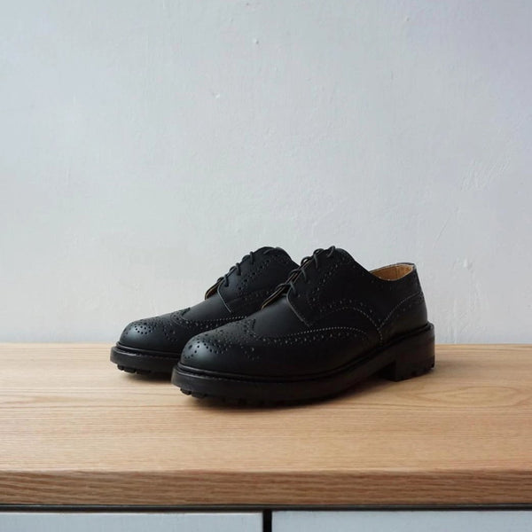 chenjingkaioffice - brogue shoes (black) - GLUE Associates