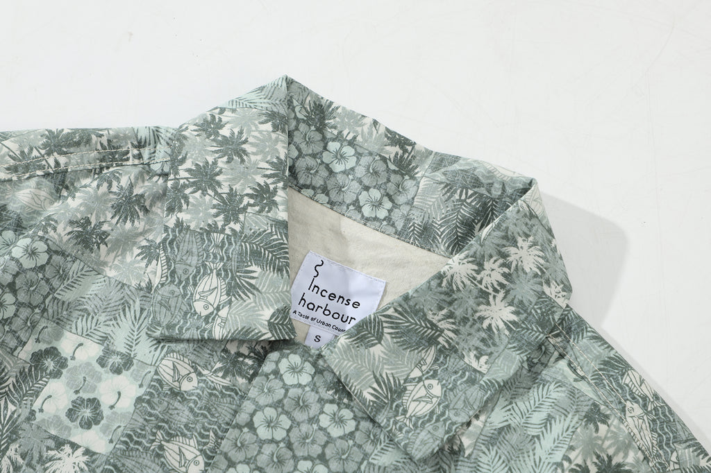 Incense Harbour Convertible Collar Half Sleeves Shirt - Fish pattern printed on broadcloth (Green) - GLUE Associates