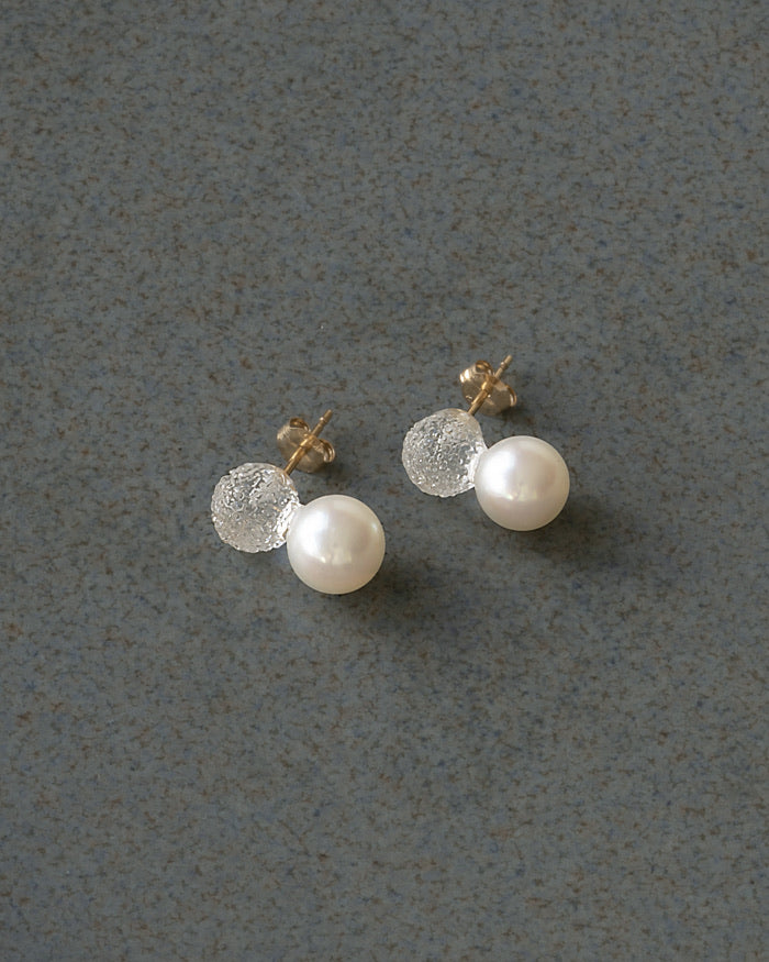 Hario Snow with Pearl Glasses Earrings (10K gold) - GLUE Associates